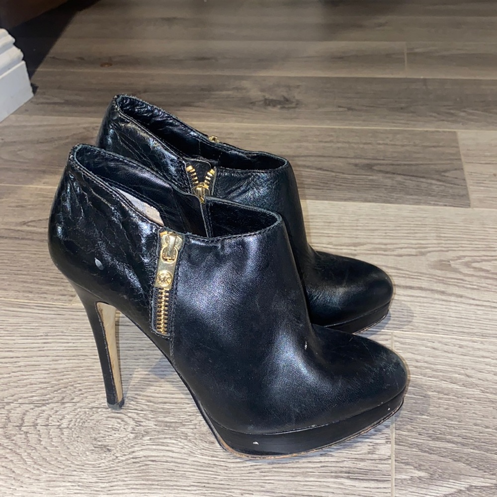 Michael kors booties